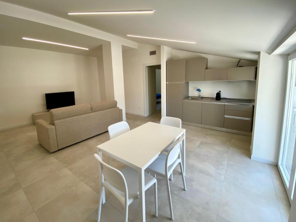 Em Apartments Lignano Sabbiadoro Dış mekan fotoğraf