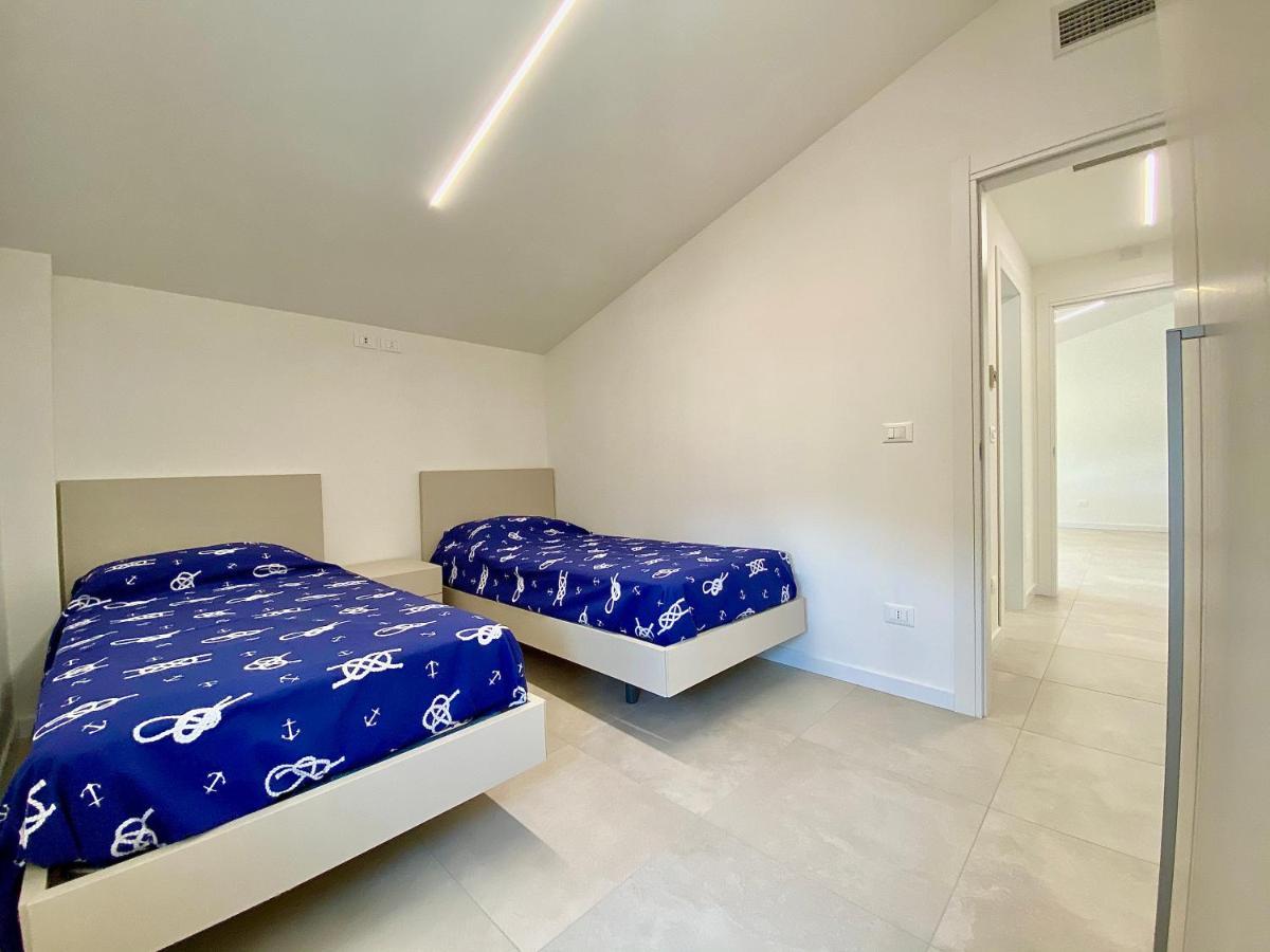 Em Apartments Lignano Sabbiadoro Dış mekan fotoğraf