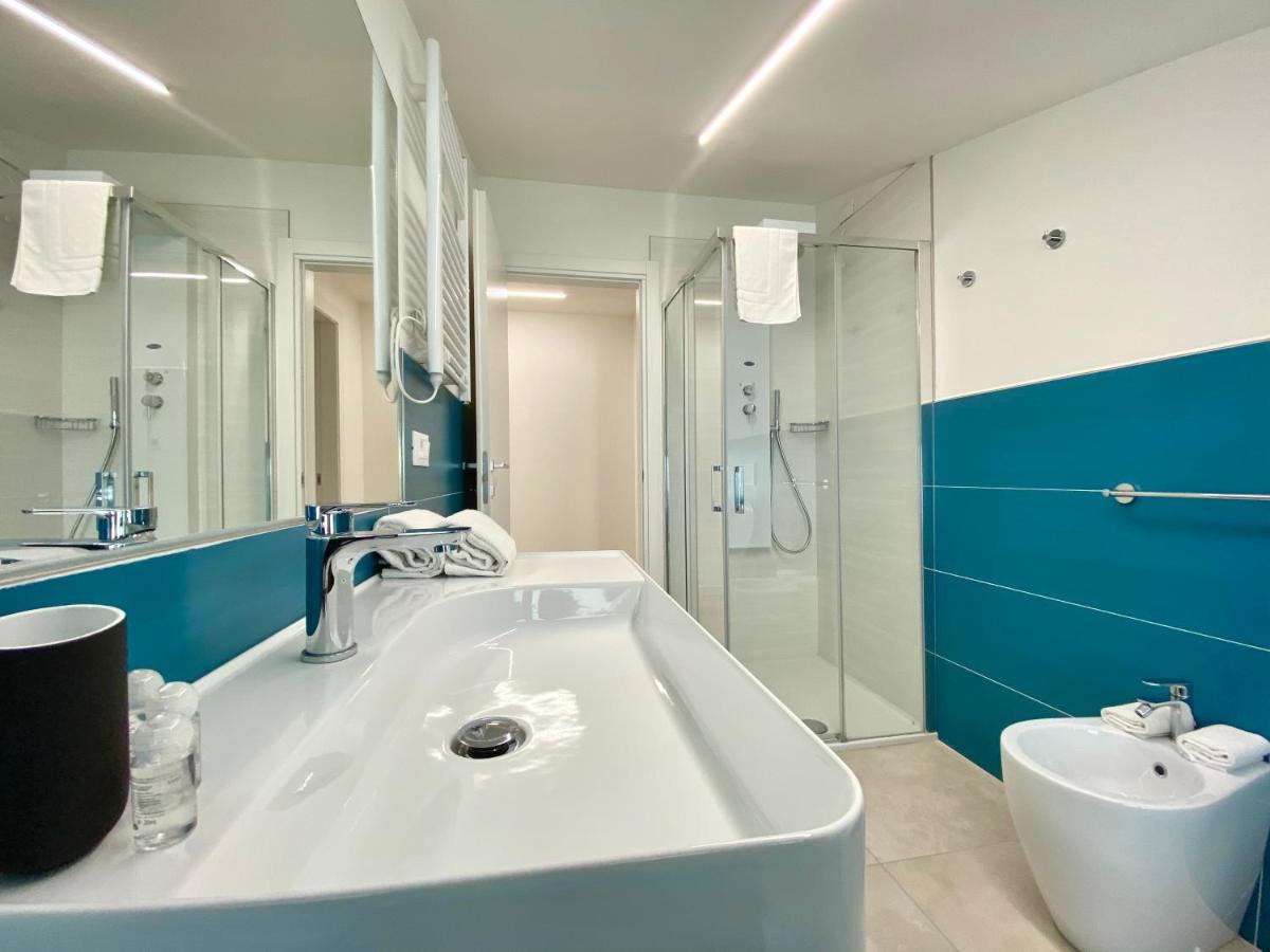 Em Apartments Lignano Sabbiadoro Dış mekan fotoğraf