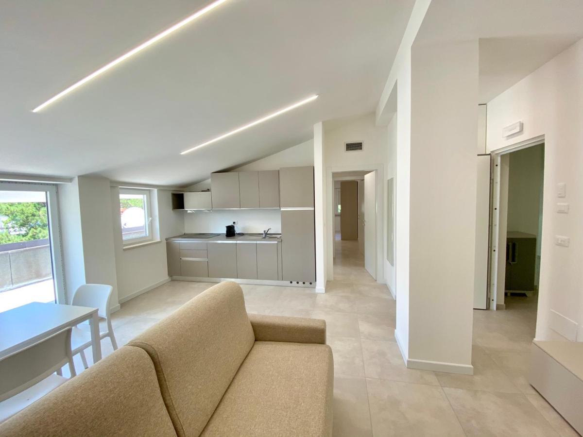 Em Apartments Lignano Sabbiadoro Dış mekan fotoğraf
