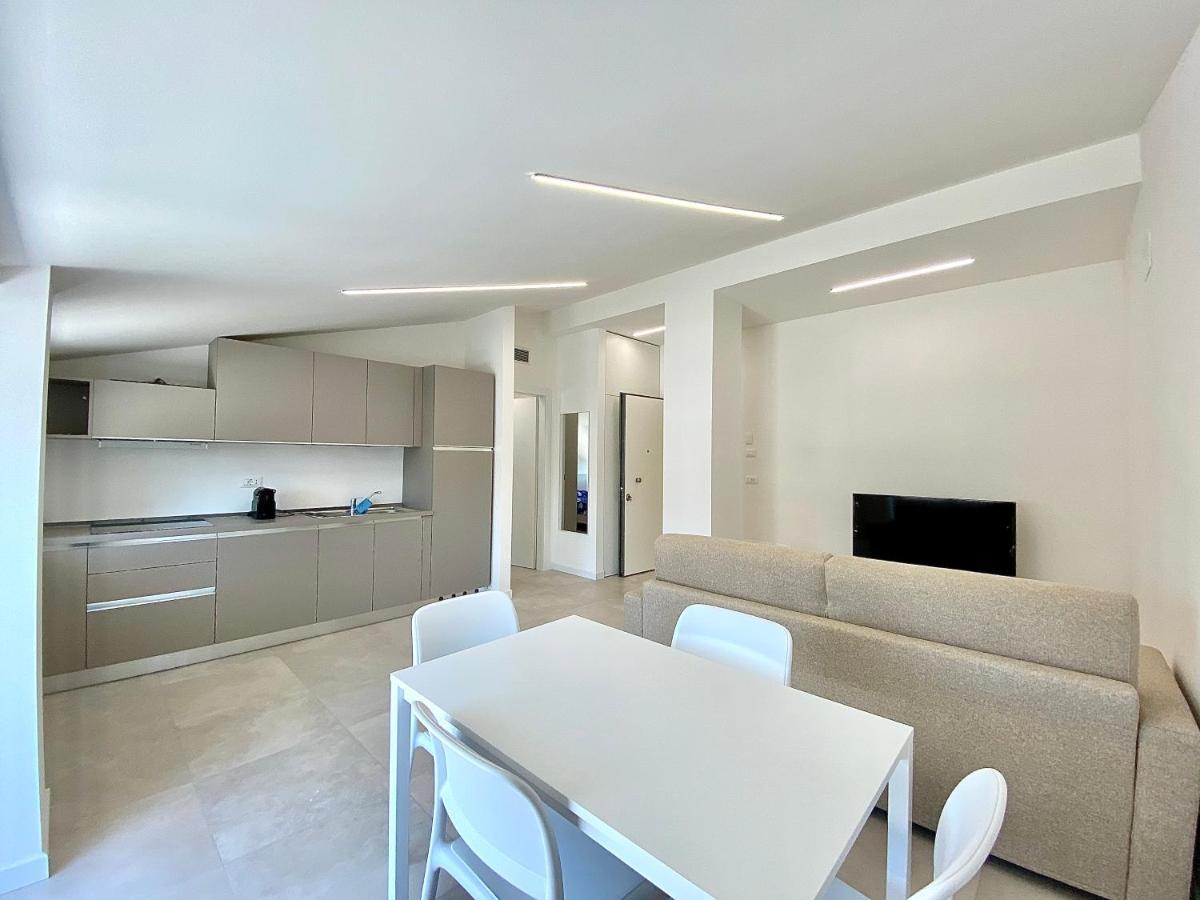 Em Apartments Lignano Sabbiadoro Dış mekan fotoğraf